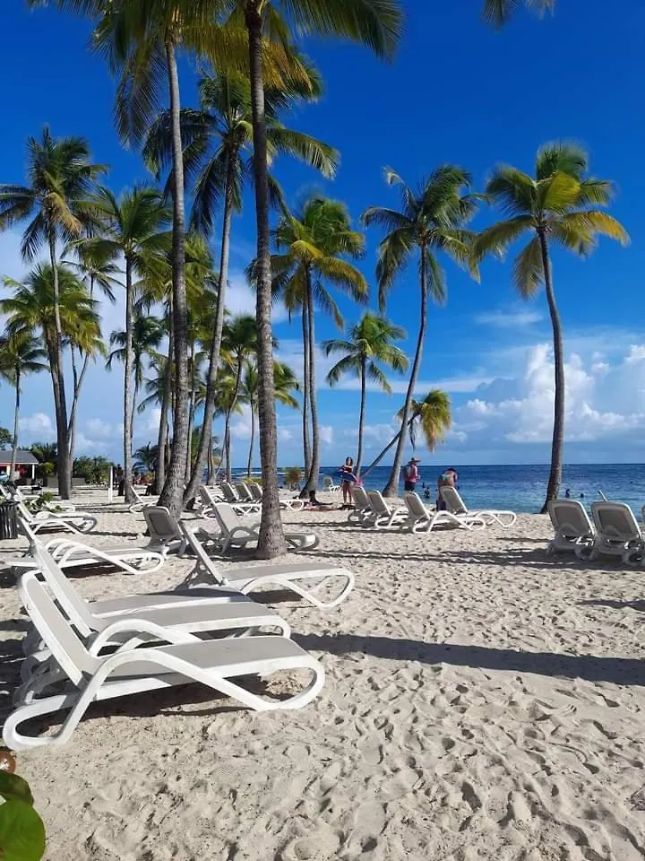 Les Cases Durivage Vfc Sainte-Anne  Guadeloupe